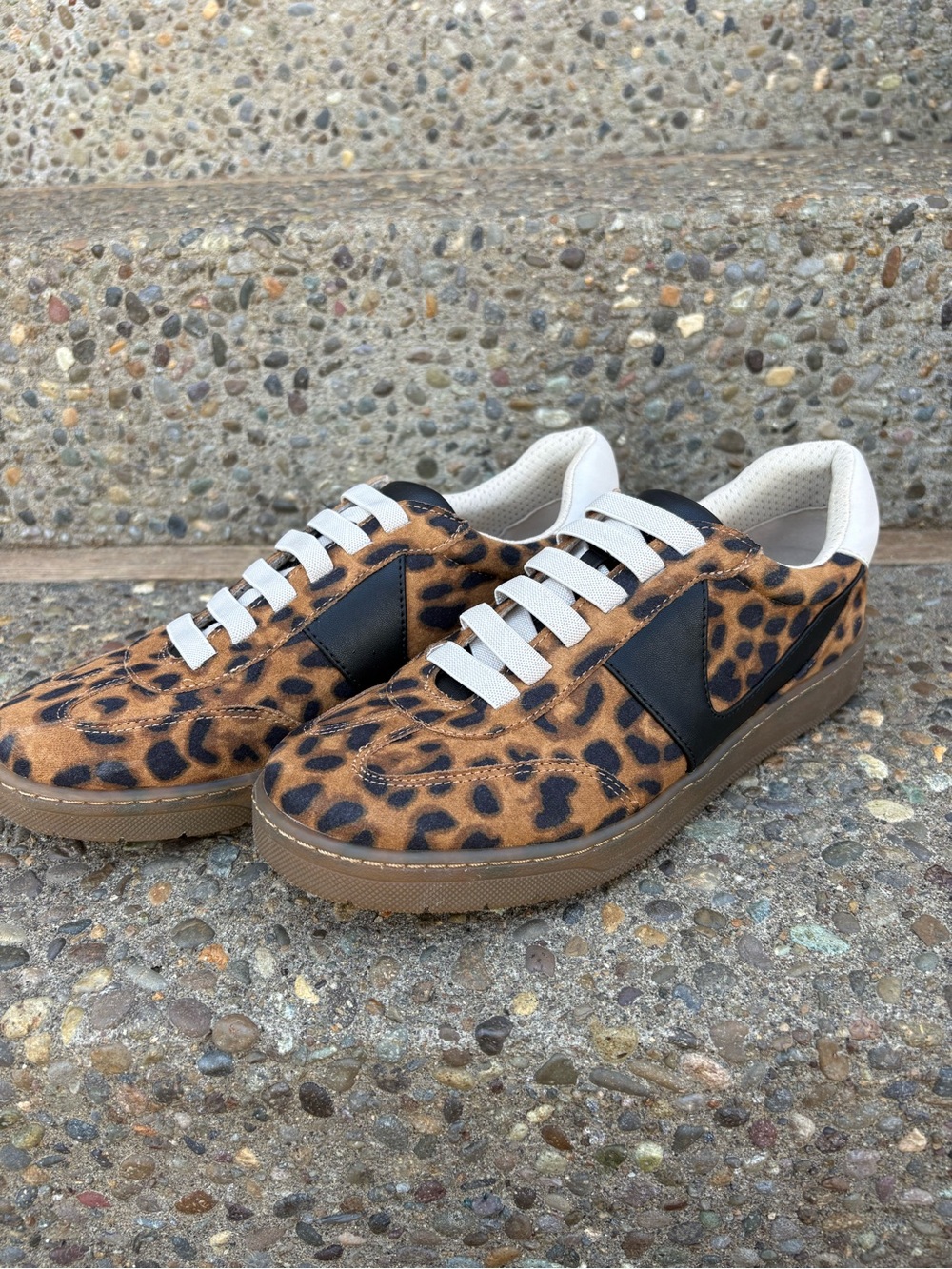 LIKE NEW Size 7.5 Franco Sarto Leopard Print Leather Sneakers with Black Accents